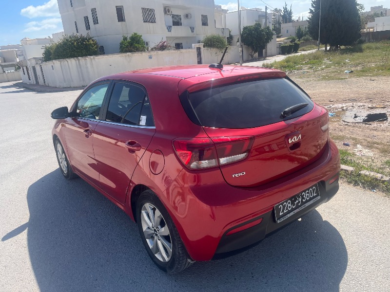 Kia RIO Essence 2022 à Ben Arous - Photo 5