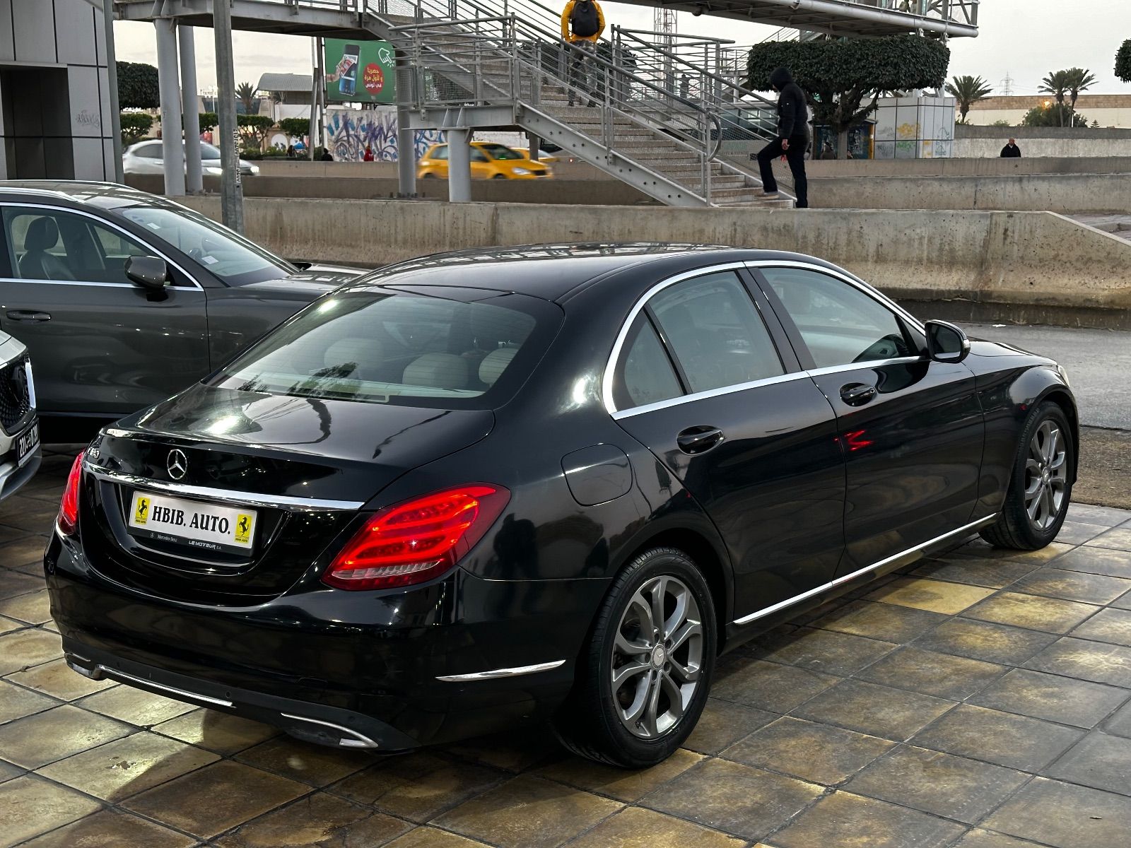 Mercedes-Benz Classe C Avantgarde à Tunis - Photo 5