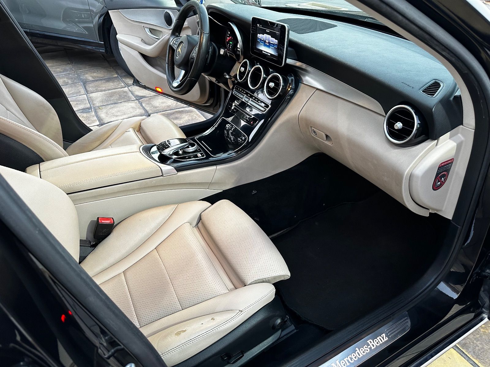 Mercedes-Benz Classe C Avantgarde à Tunis - Photo 15