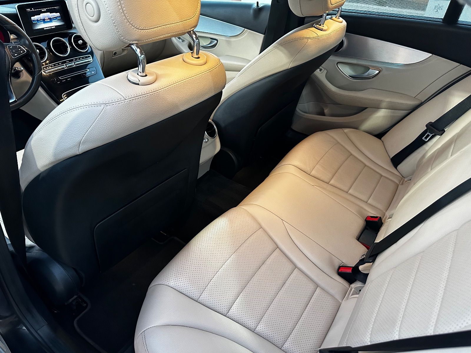 Mercedes-Benz Classe C Avantgarde à Tunis - Photo 18