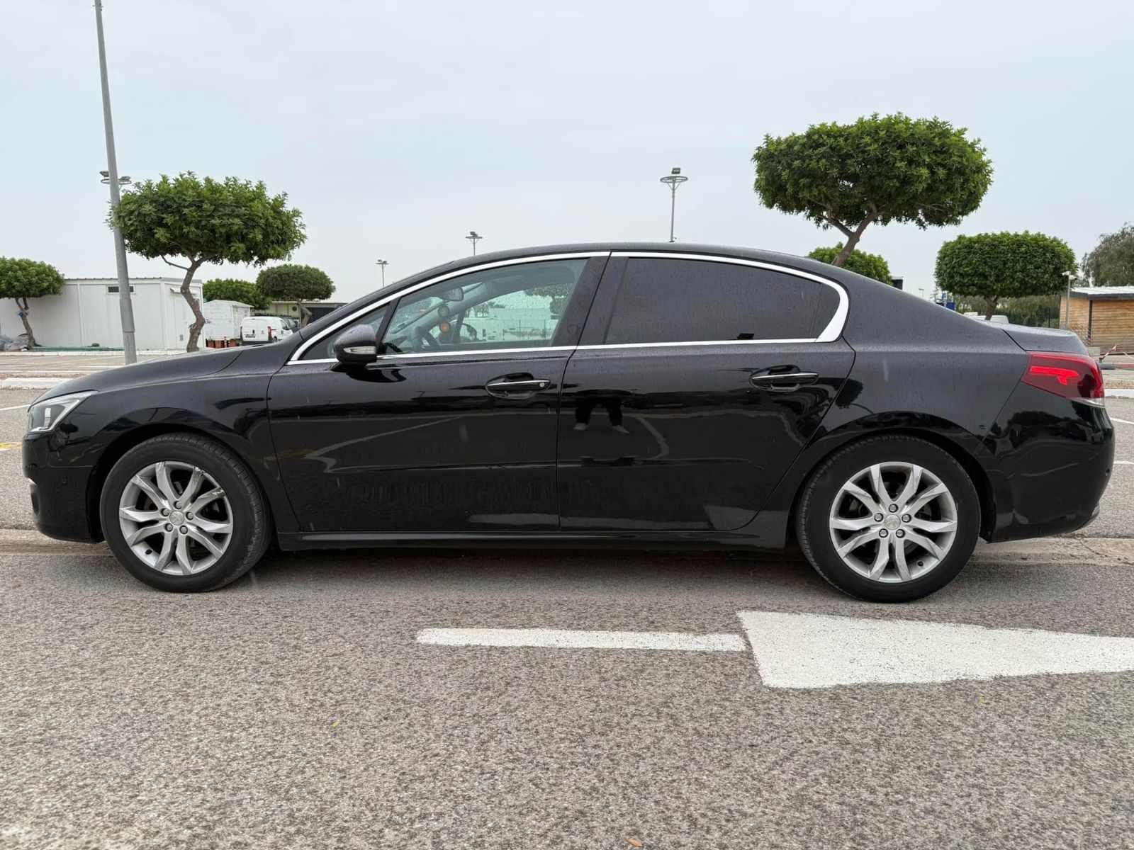 Peugeot 508 à Tunis - Photo 1