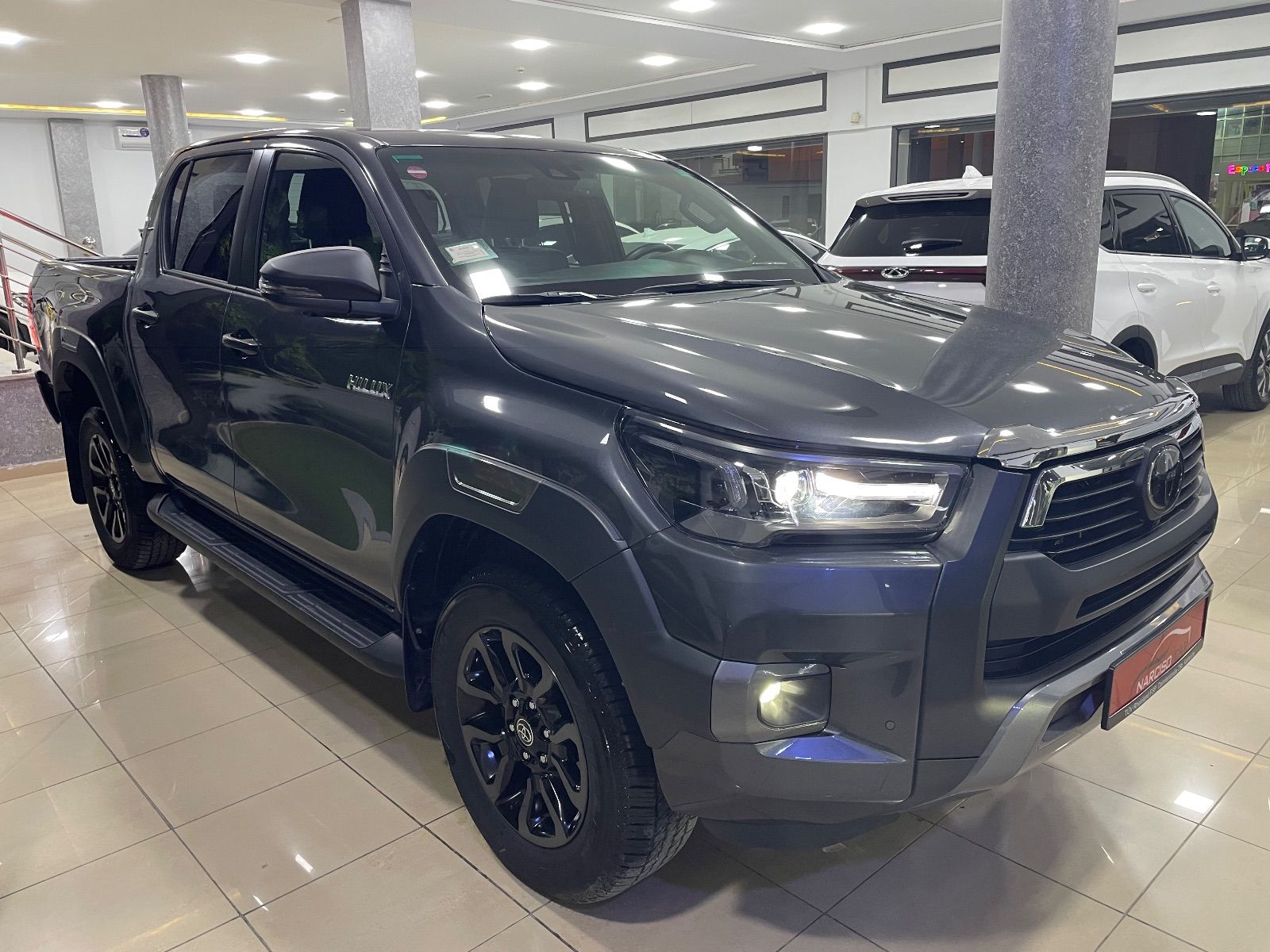 Toyota Hilux Double Cabine à Ben Arous - Photo 2