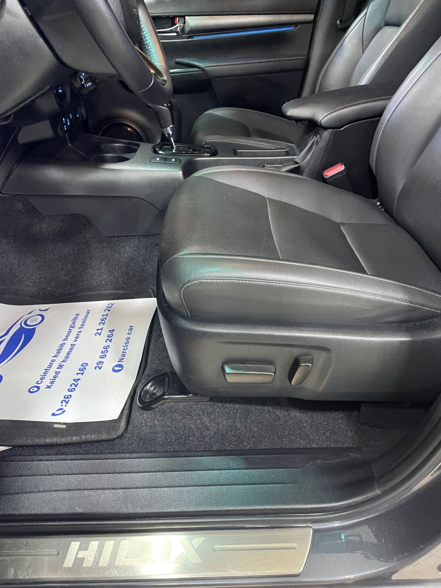 Toyota Hilux Double Cabine à Ben Arous - Photo 5