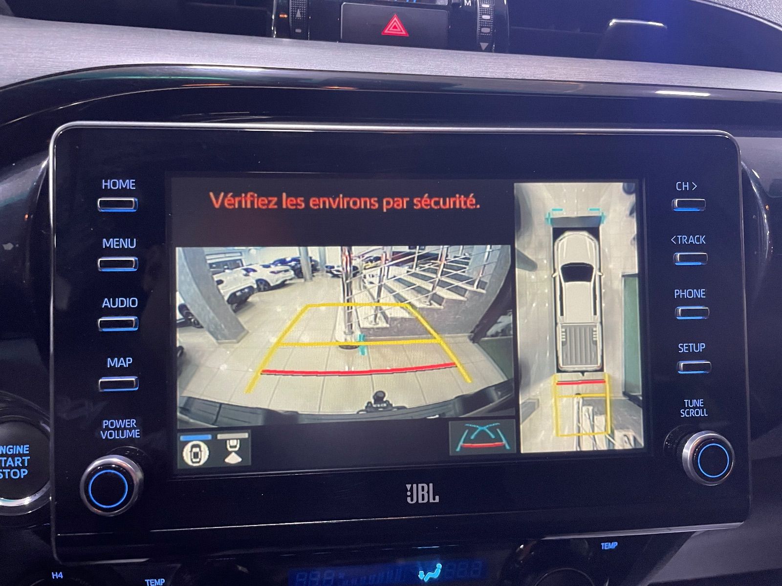 Toyota Hilux Double Cabine à Ben Arous - Photo 14