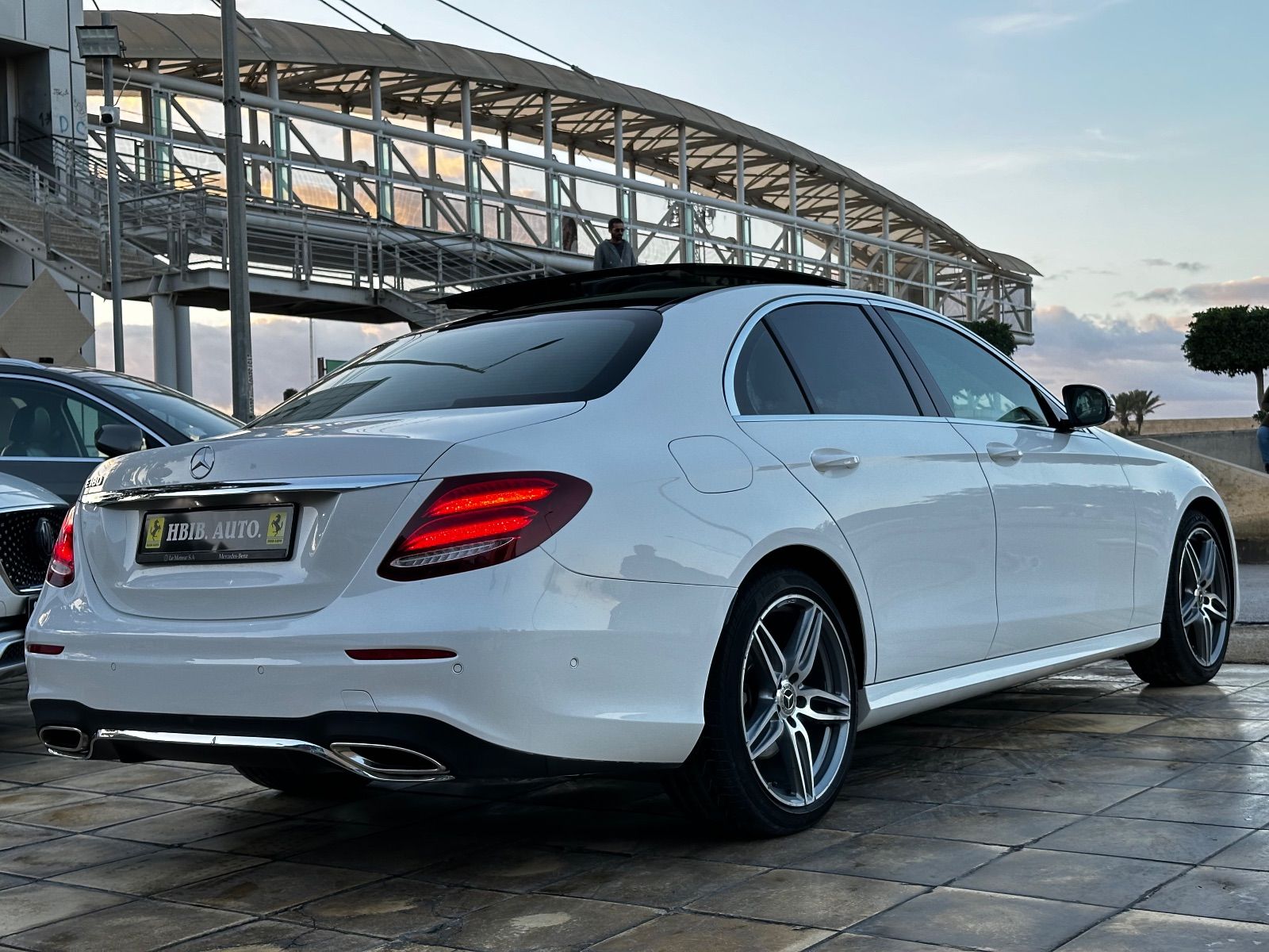 Mercedes-Benz Classe E Avantgarde à Tunis - Photo 14