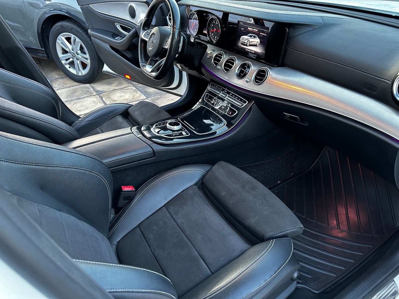 Mercedes-Benz Classe E Avantgarde à Tunis - Photo 20