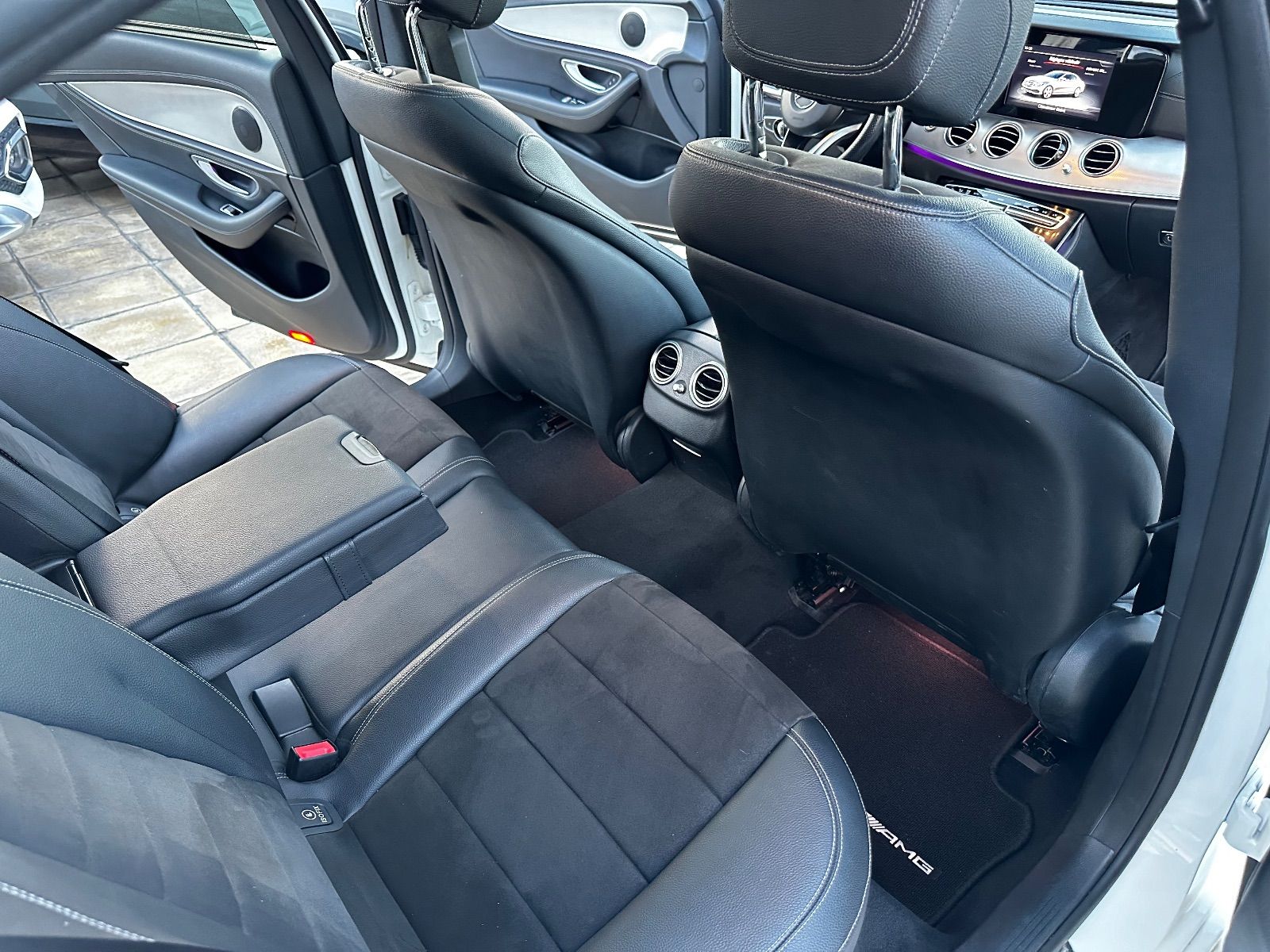 Mercedes-Benz Classe E Avantgarde à Tunis - Photo 21