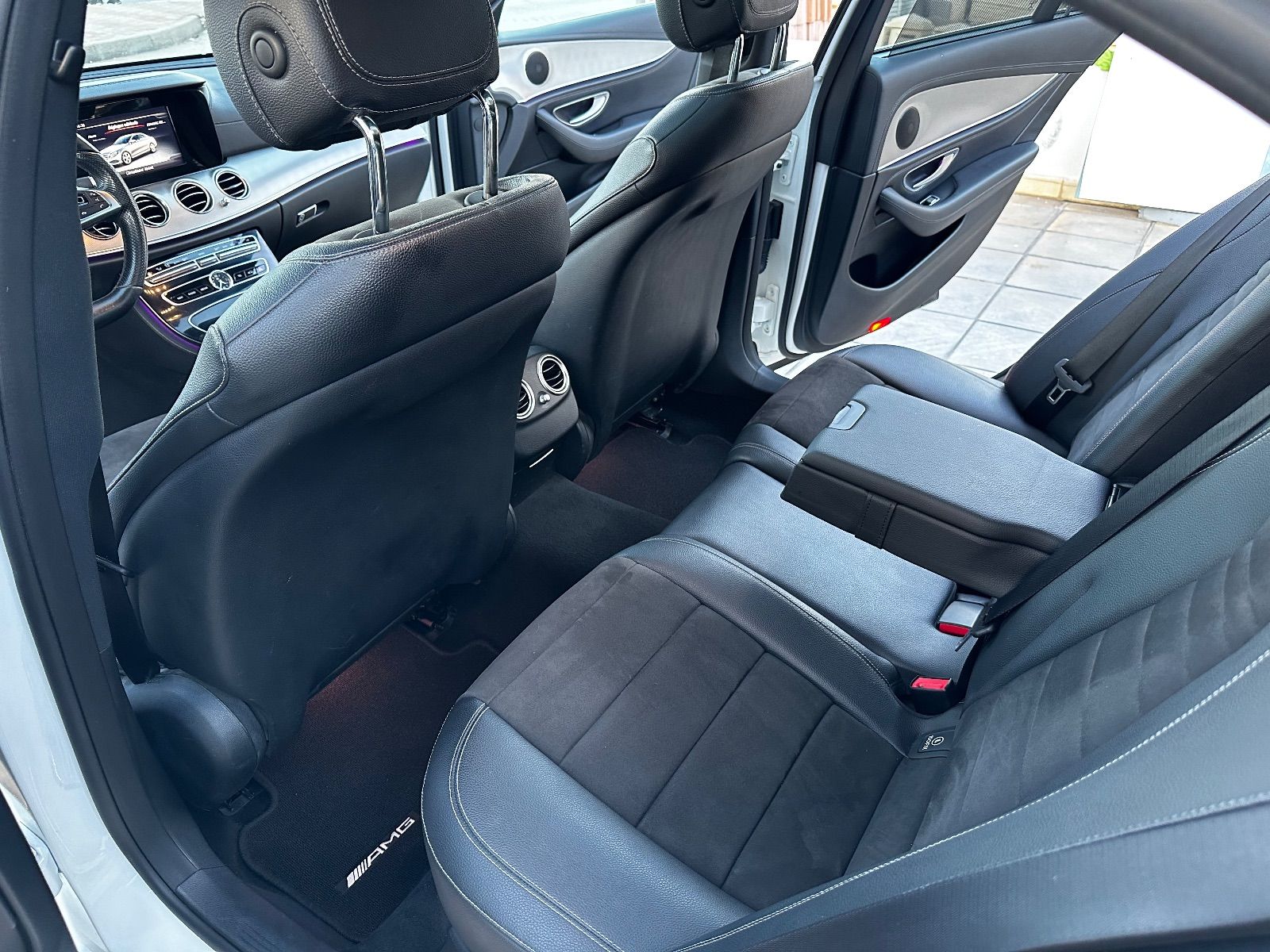 Mercedes-Benz Classe E Avantgarde à Tunis - Photo 22