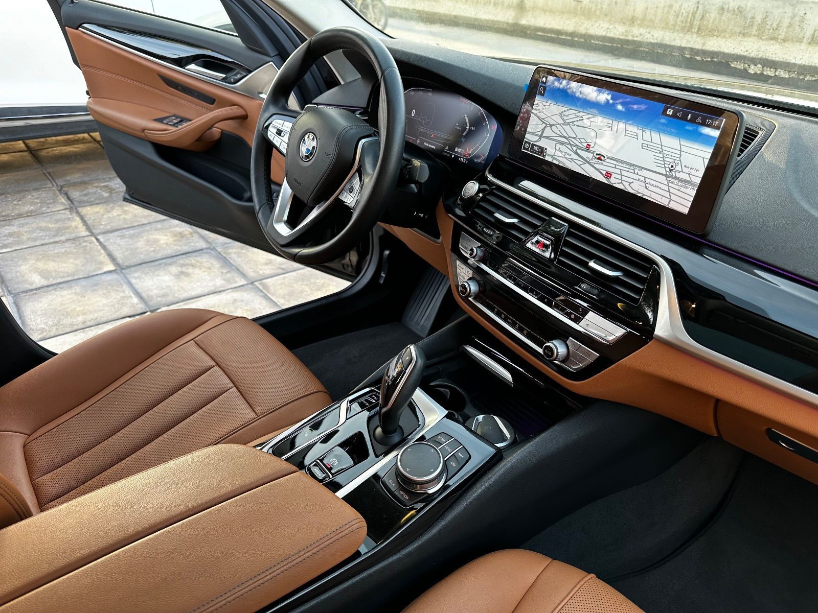 BMW Série 5 à Ariana - Photo 18
