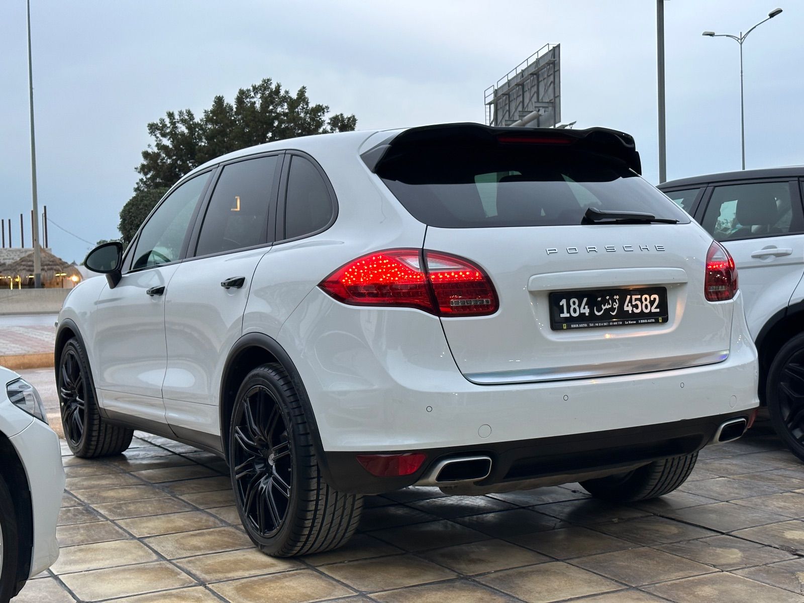 Porsche Cayenne à Ben Arous - Photo 11