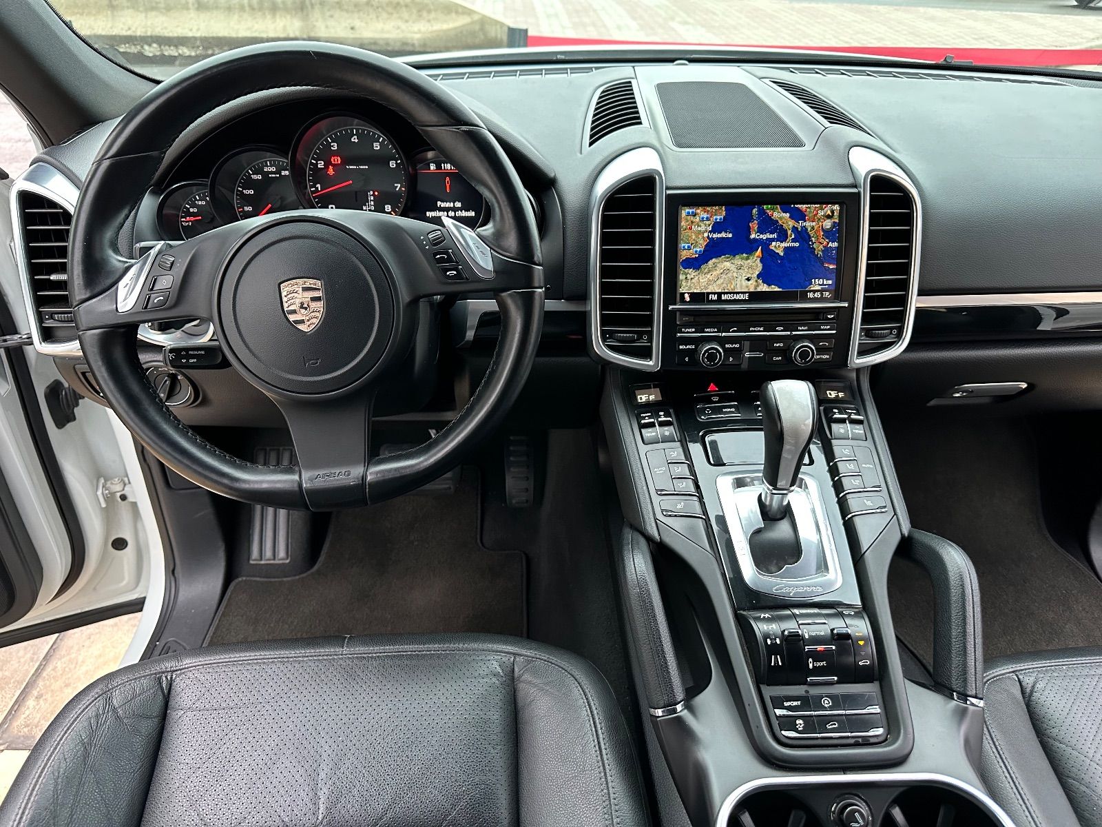 Porsche Cayenne à Ben Arous - Photo 15