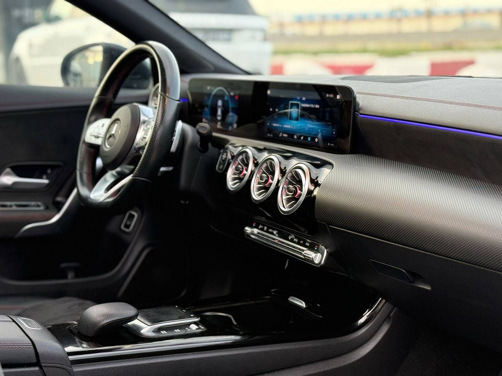 Mercedes-Benz CLA AMG à Tunis - Photo 9