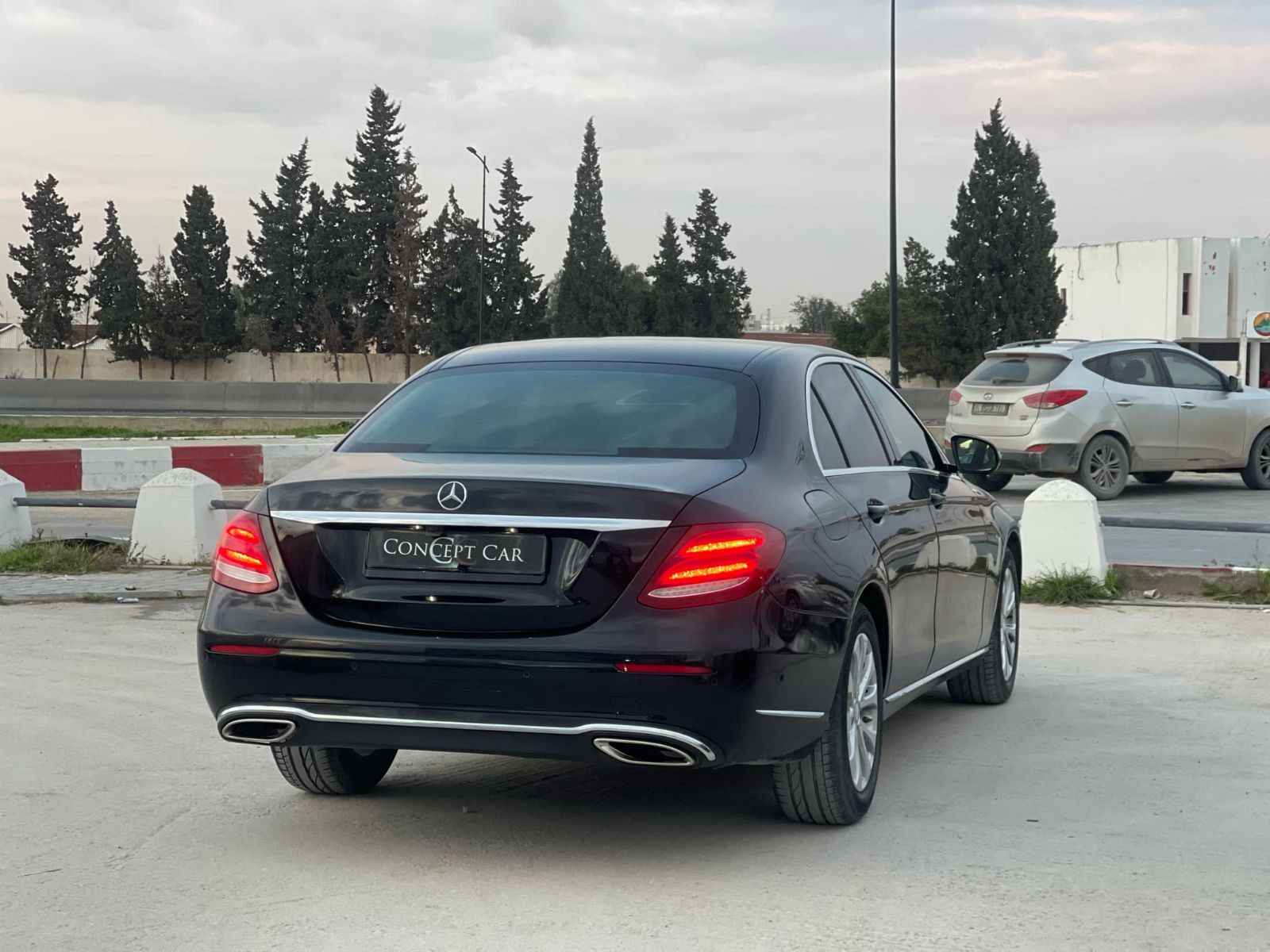 Mercedes-Benz Classe E à Tunis - Photo 11