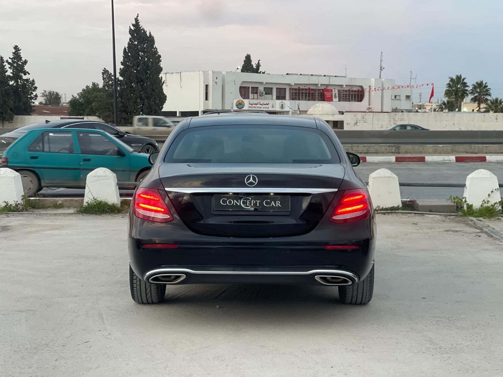 Mercedes-Benz Classe E à Tunis - Photo 12