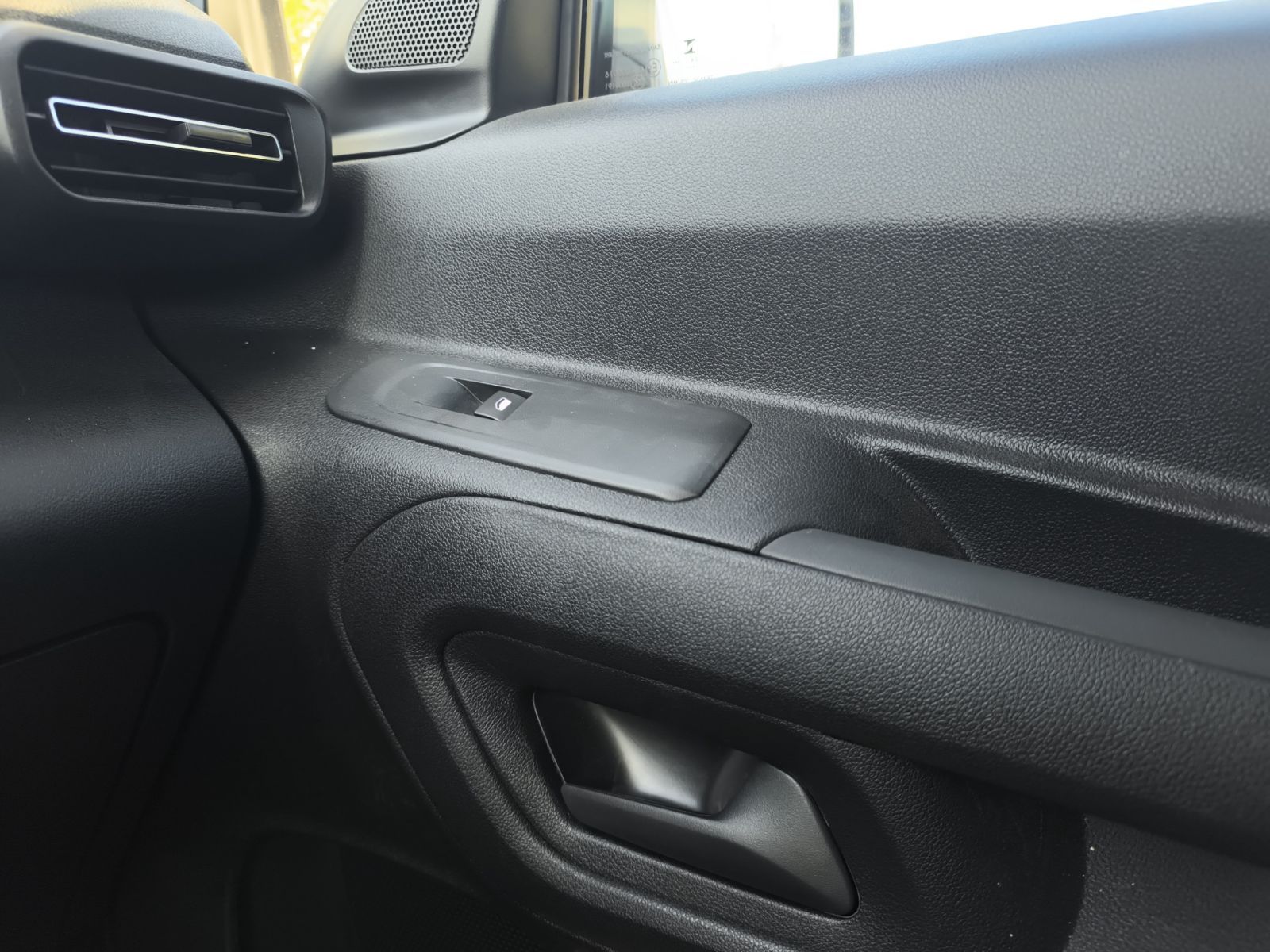 Opel Combo Cargo à Ben Arous - Photo 19