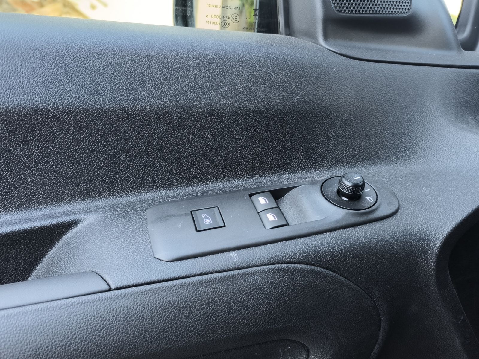 Opel Combo Cargo à Ben Arous - Photo 20