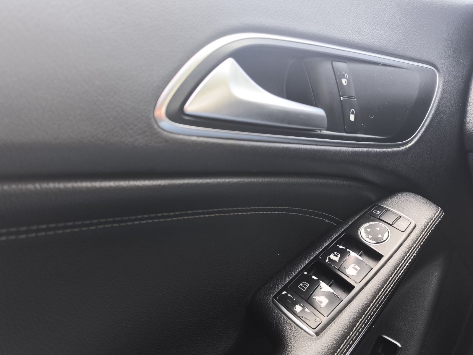 Mercedes-Benz CLA à Ariana - Photo 20
