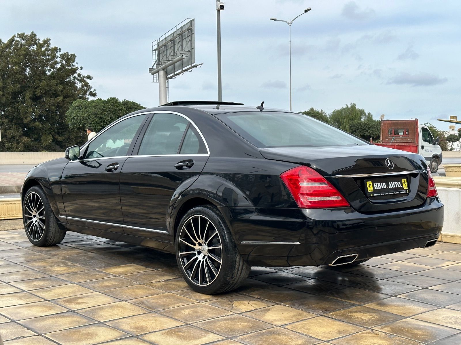 Mercedes-Benz Classe S S350. Toit ouvrant à Tunis - Photo 15