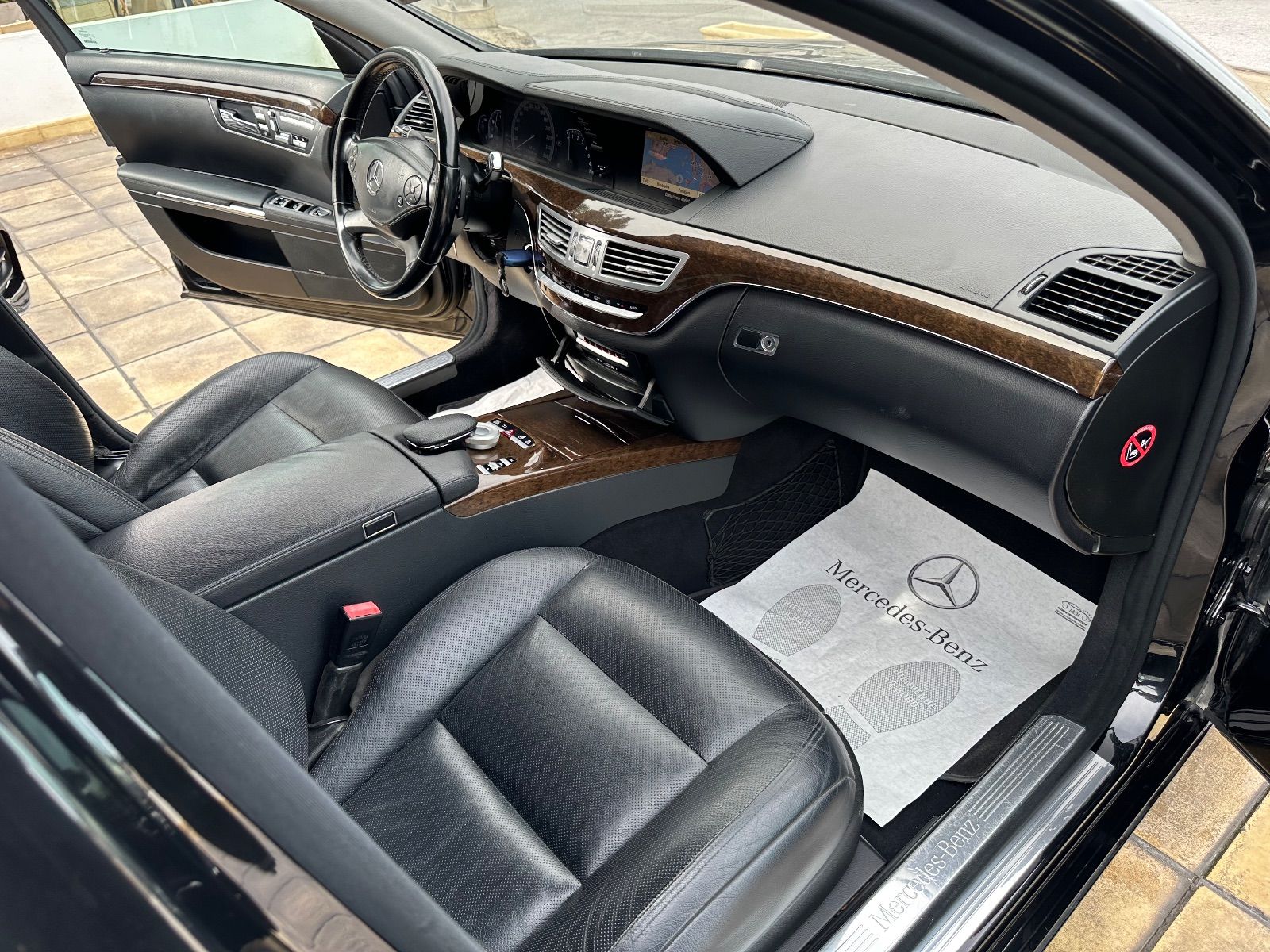 Mercedes-Benz Classe S S350. Toit ouvrant à Tunis - Photo 27
