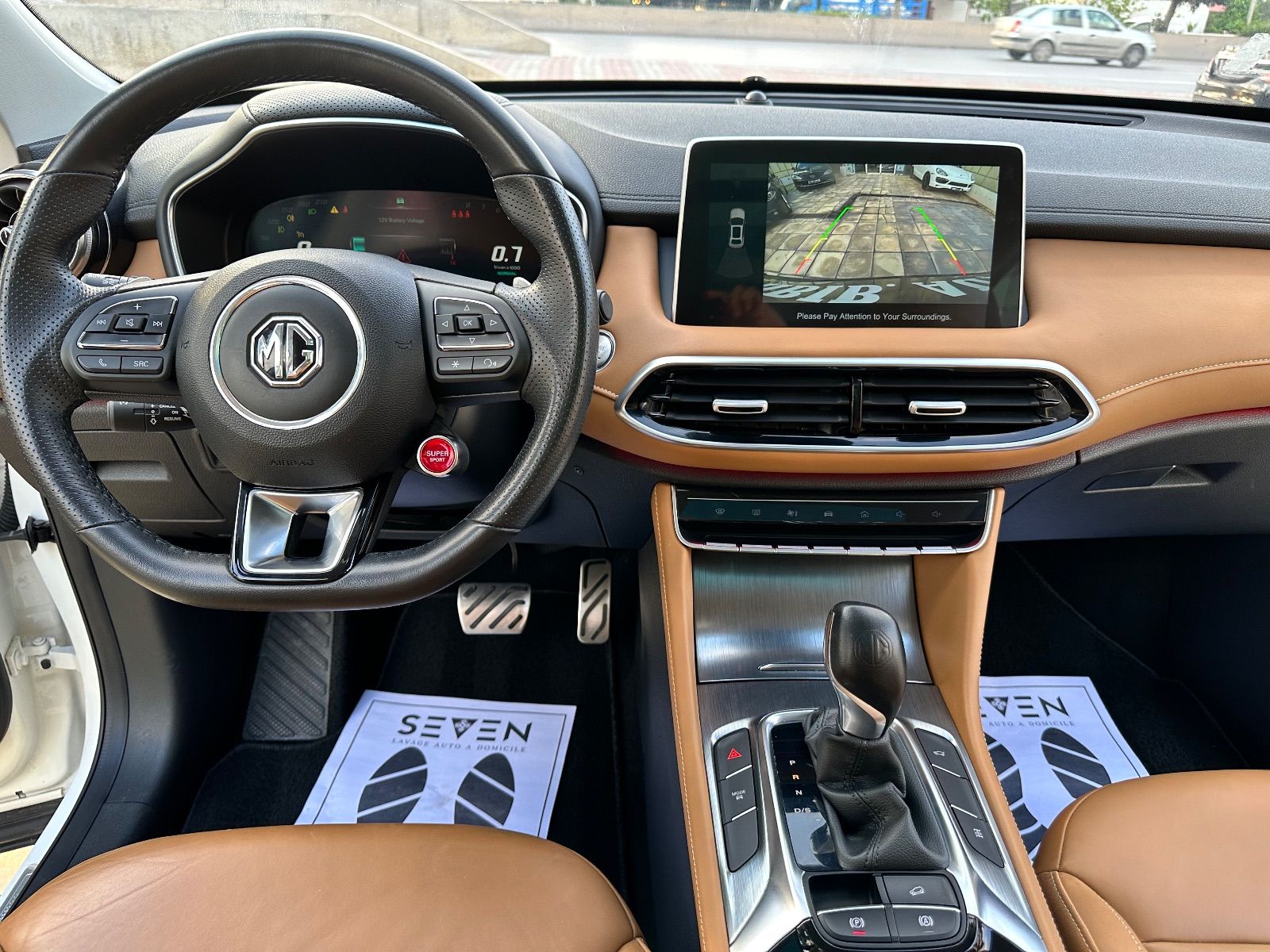 MG HS Luxury à Ben Arous - Photo 2