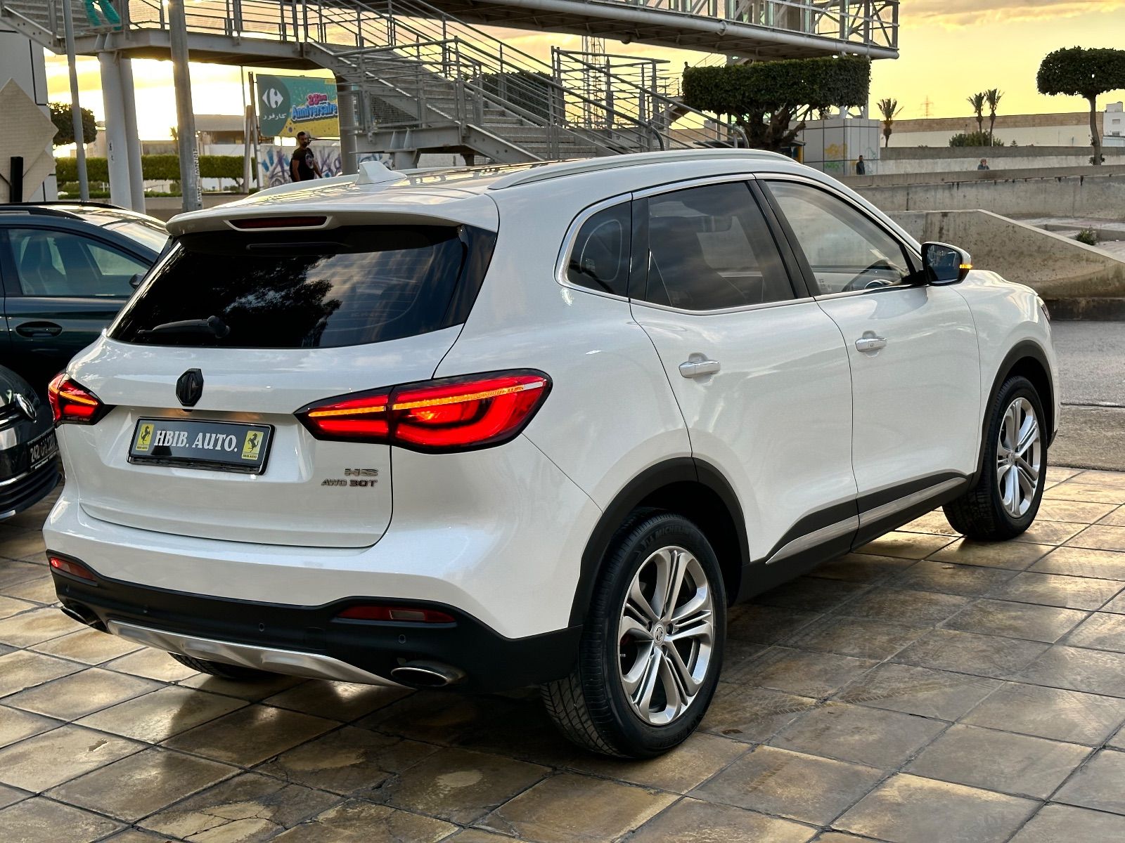 MG HS Luxury à Ben Arous - Photo 27