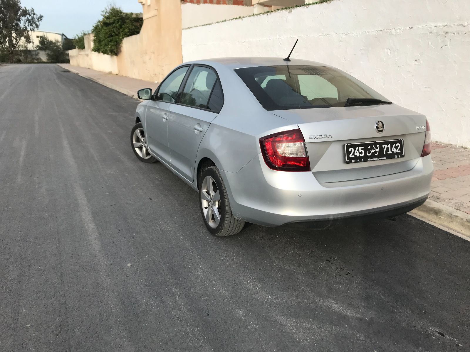 Skoda Rapid à Ben Arous - Photo 1
