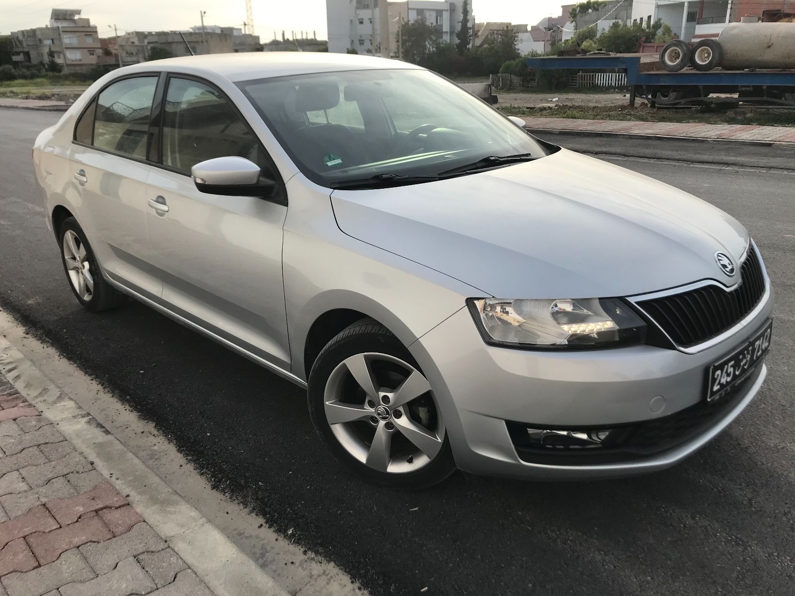 Skoda Rapid à Ben Arous - Photo 2