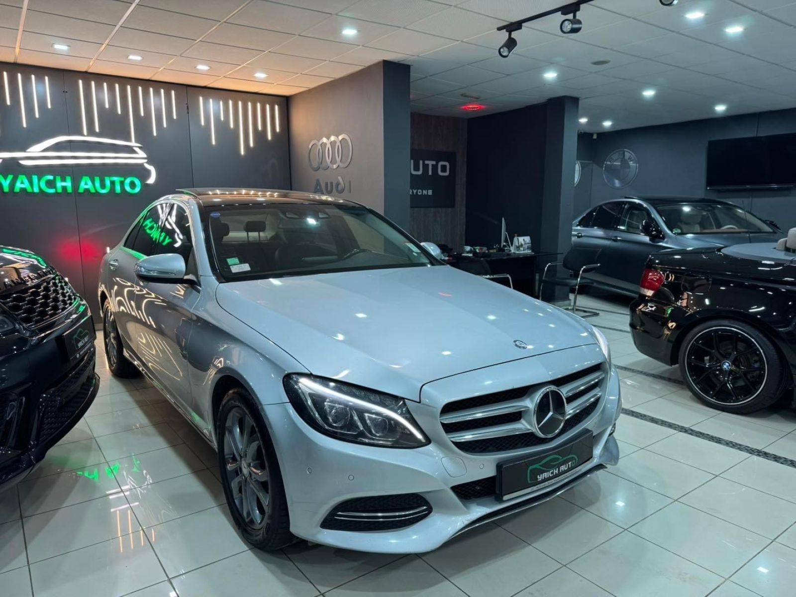 Mercedes-Benz Classe C AMG à Tunis - Photo 2