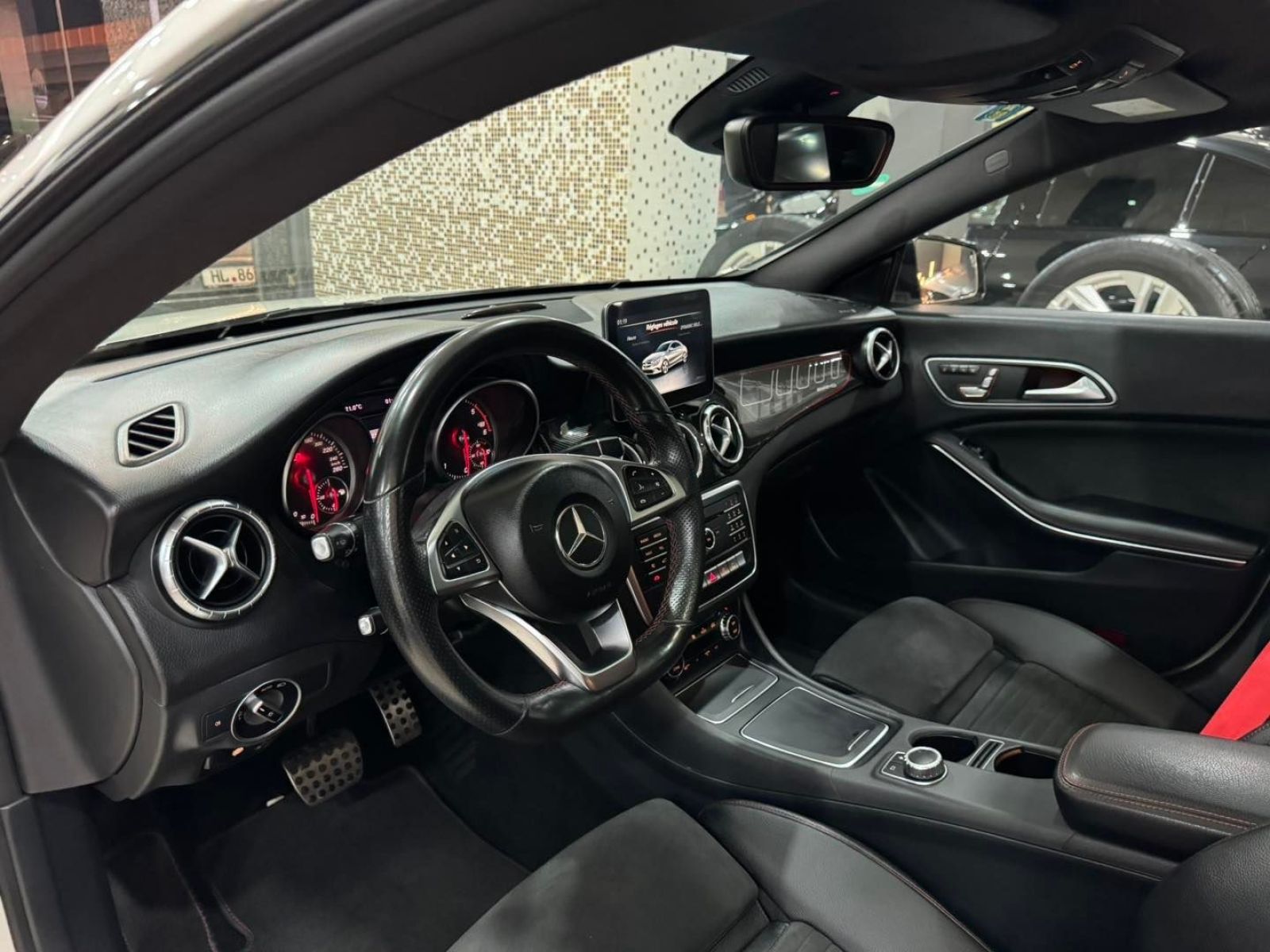 Mercedes-Benz CLA Urban à Sfax - Photo 11
