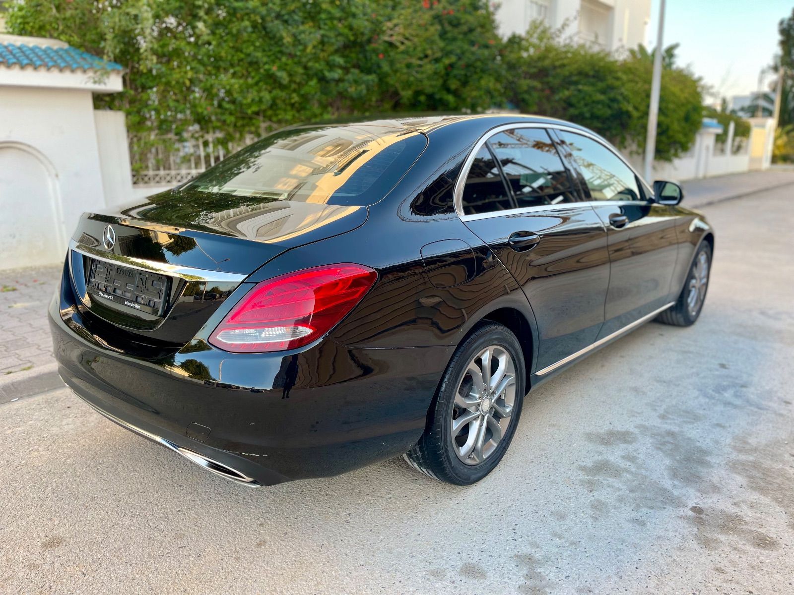 Mercedes-Benz Classe C Avantgarde à Tunis - Photo 4