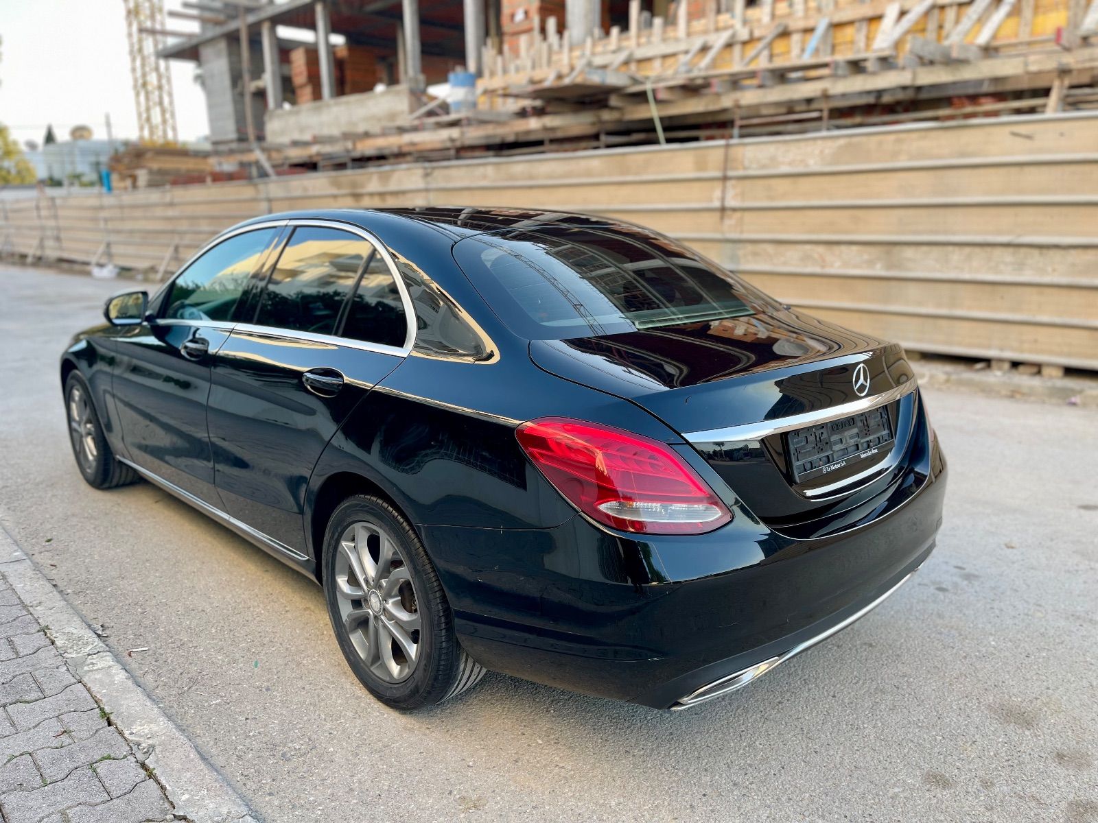 Mercedes-Benz Classe C Avantgarde à Tunis - Photo 5