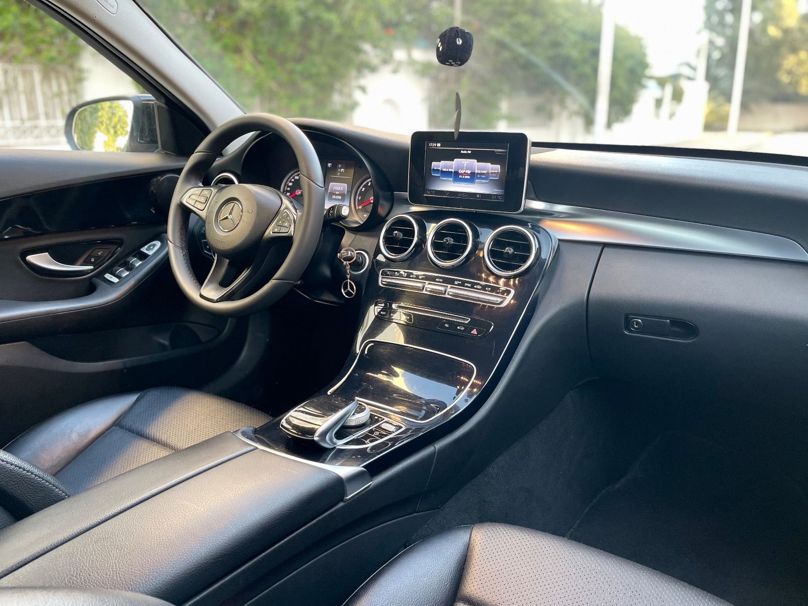 Mercedes-Benz Classe C Avantgarde à Tunis - Photo 6