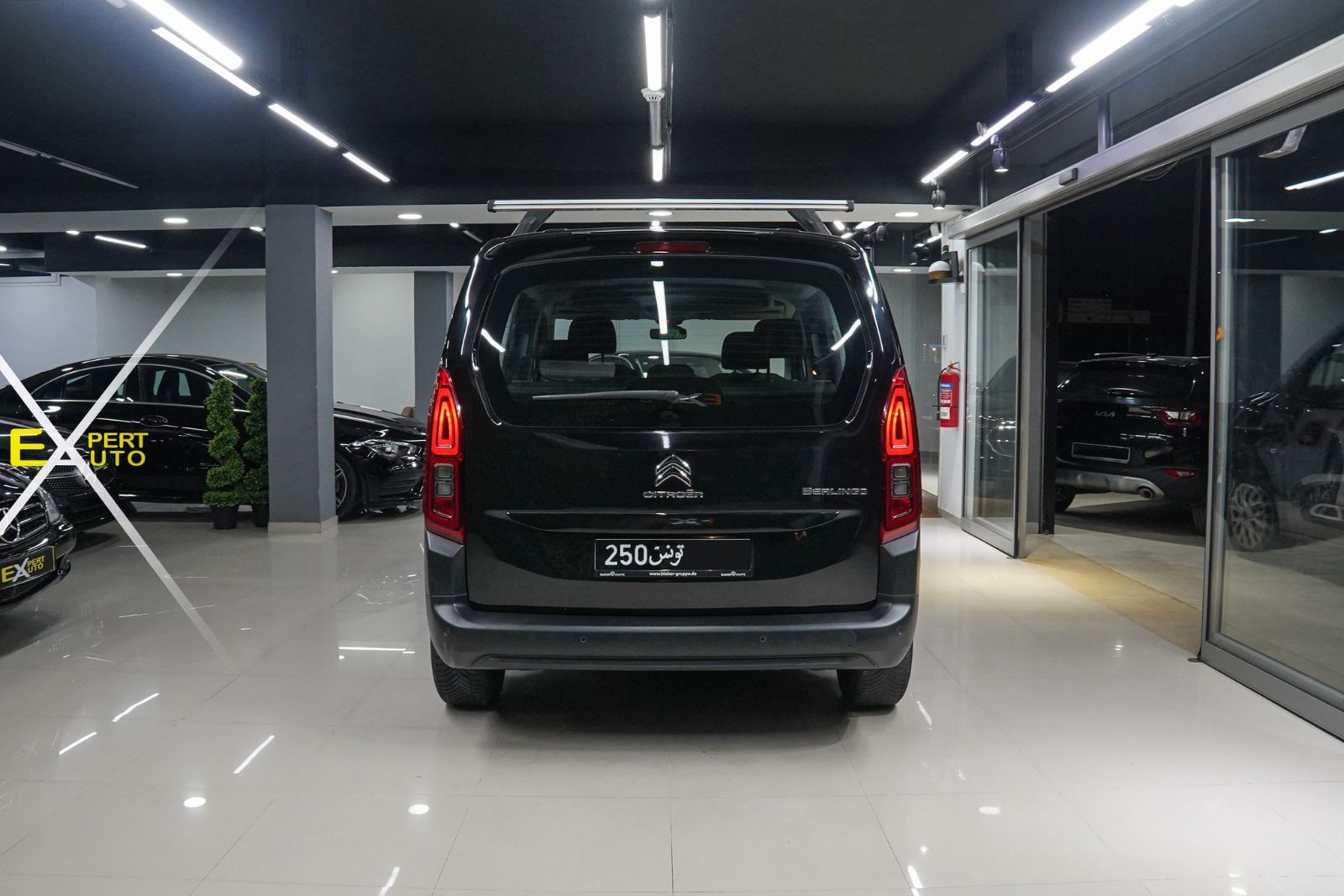 Citroën Berlingo BVA 5 places à Tunis - Photo 2
