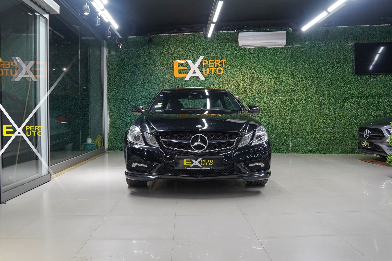 Mercedes-Benz Classe E coupé AMG à Tunis - Photo 2