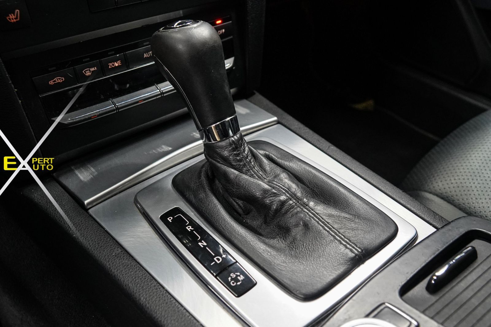 Mercedes-Benz Classe E coupé AMG à Tunis - Photo 8