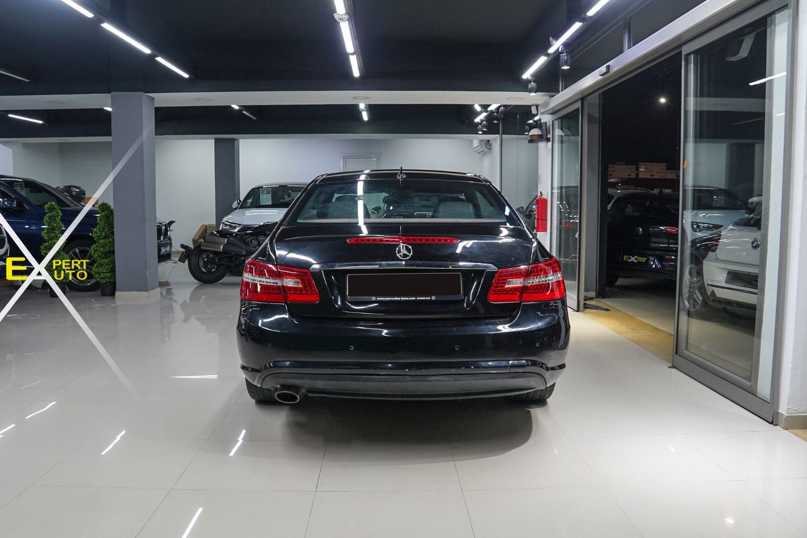 Mercedes-Benz Classe E coupé AMG à Tunis - Photo 11