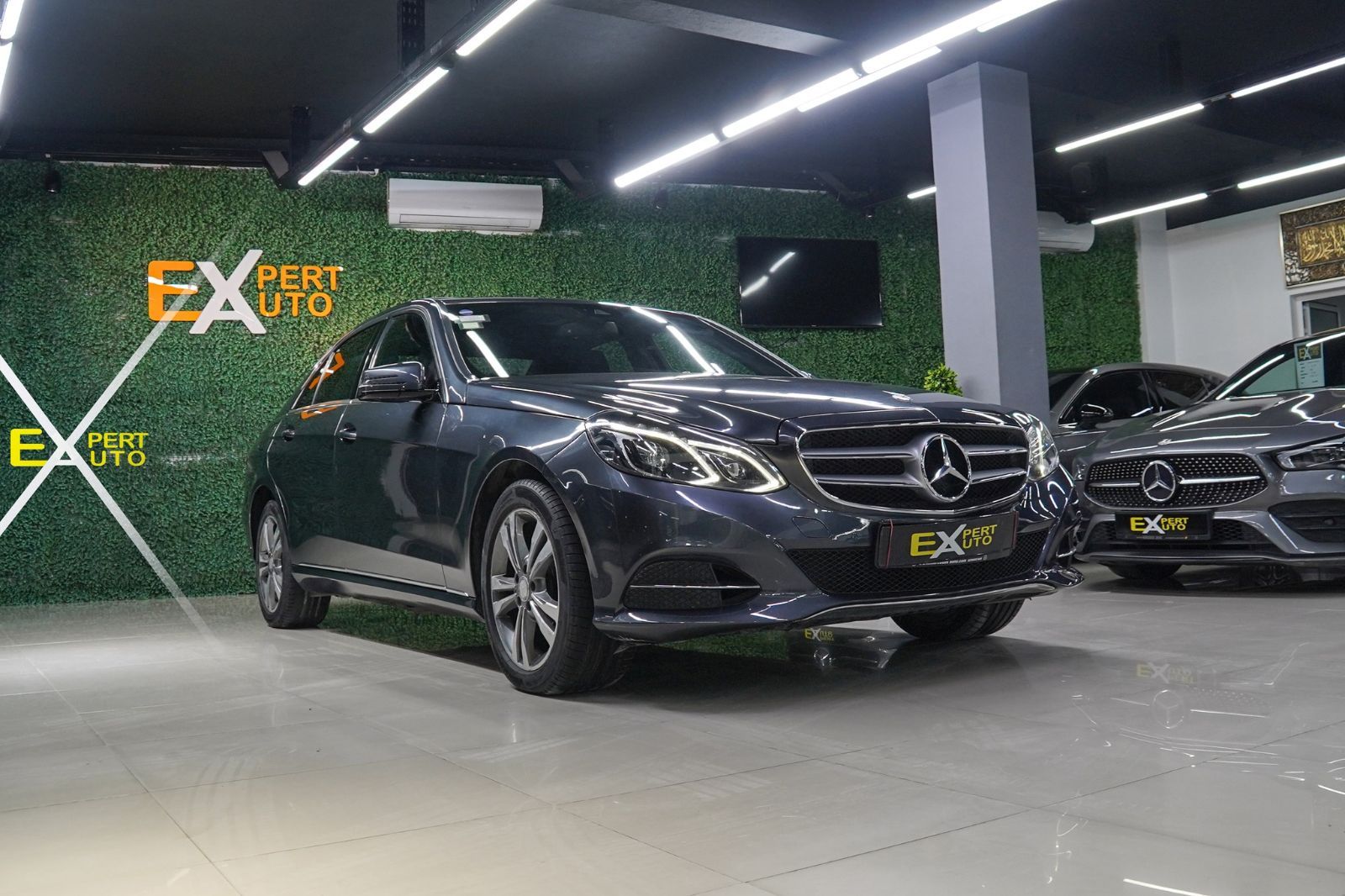 Mercedes-Benz Classe E à Sfax - Photo 1
