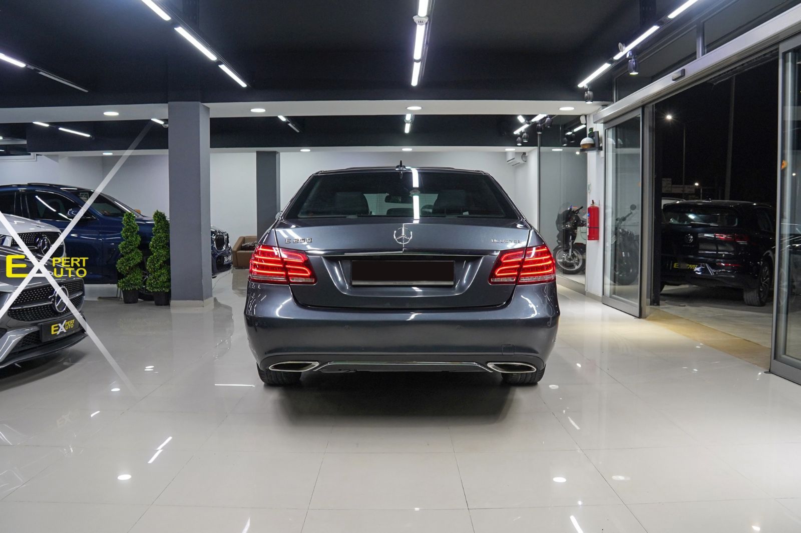 Mercedes-Benz Classe E à Sfax - Photo 14