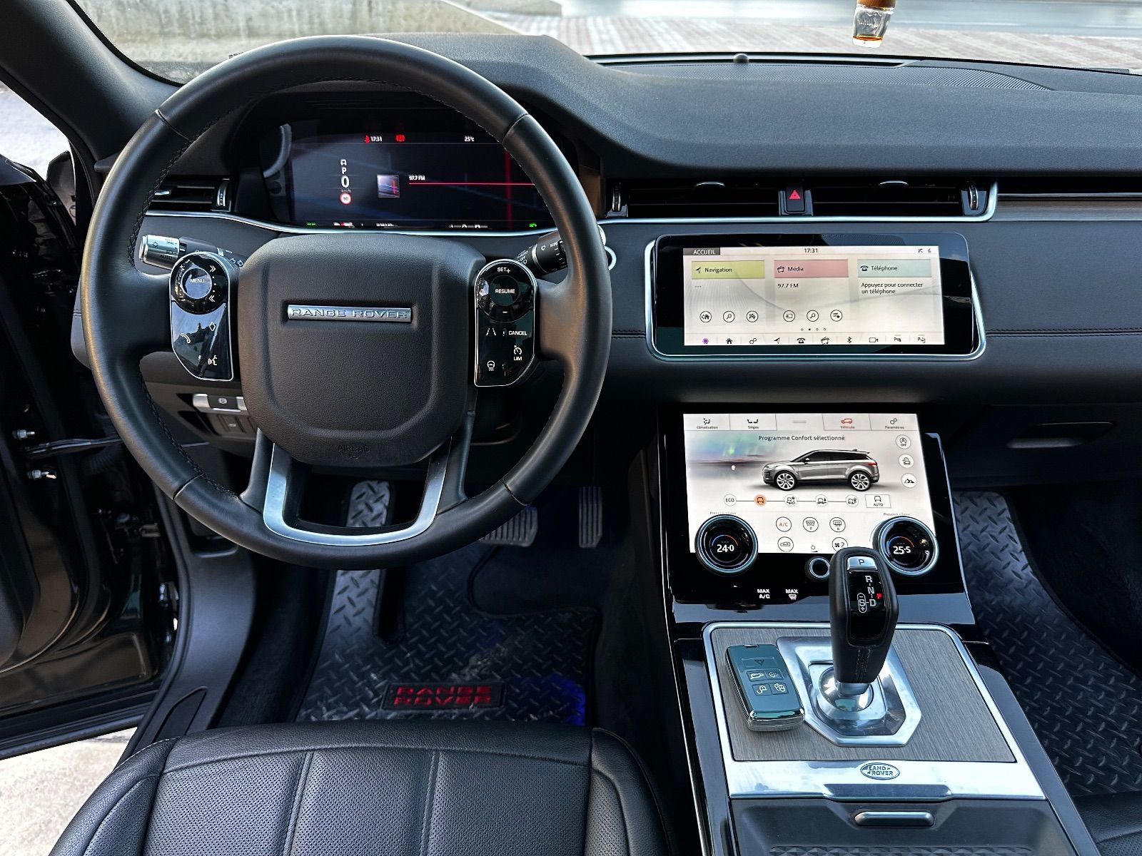 Land Rover Range Rover Evoque R-Dynamic SE à Nabeul - Photo 12