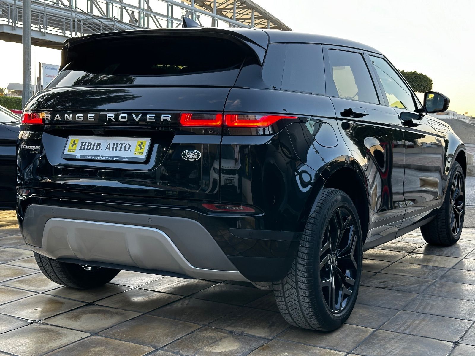 Land Rover Range Rover Evoque R-Dynamic SE à Nabeul - Photo 13