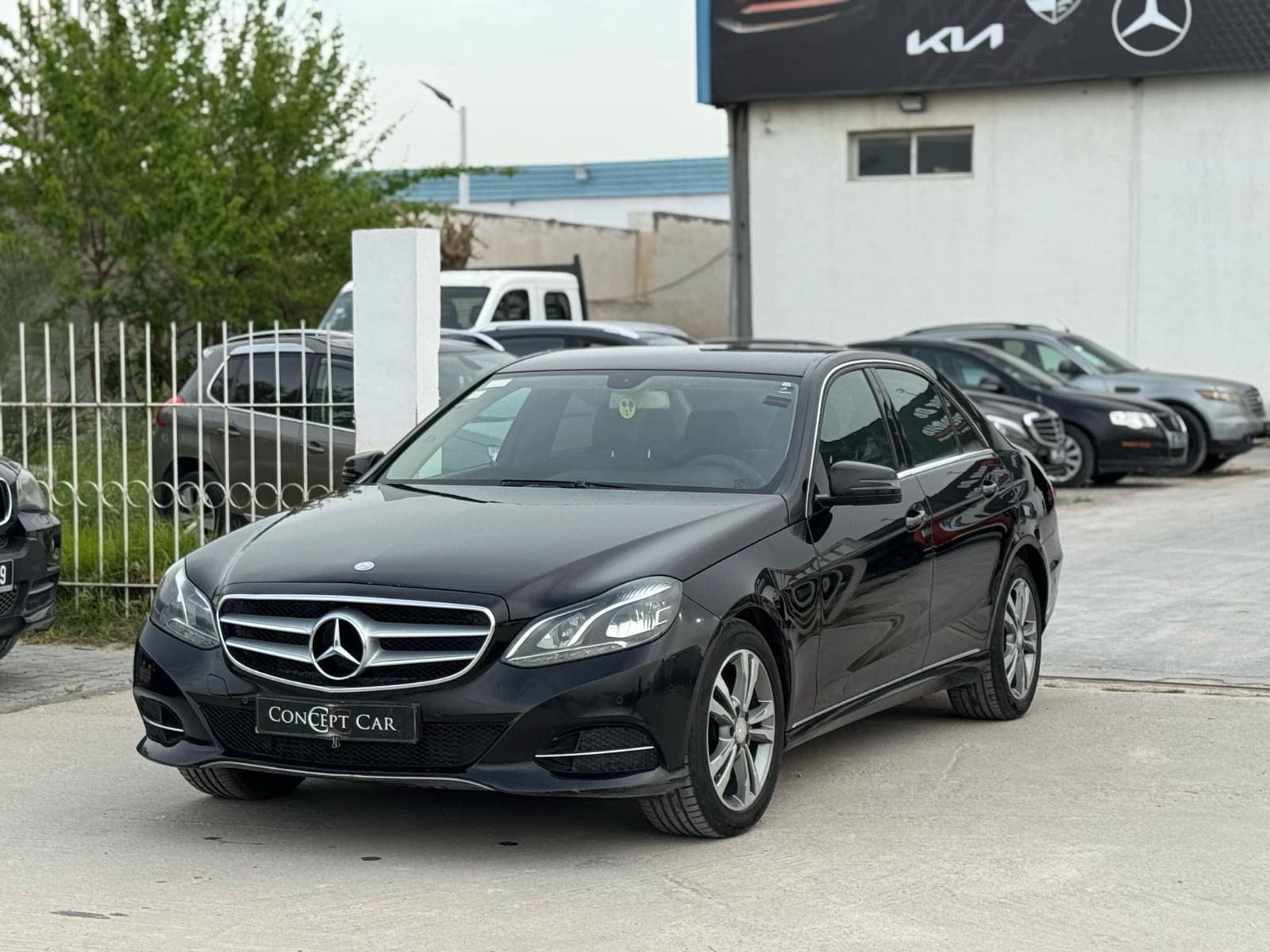 Mercedes-Benz Classe E à sousse - Photo 2