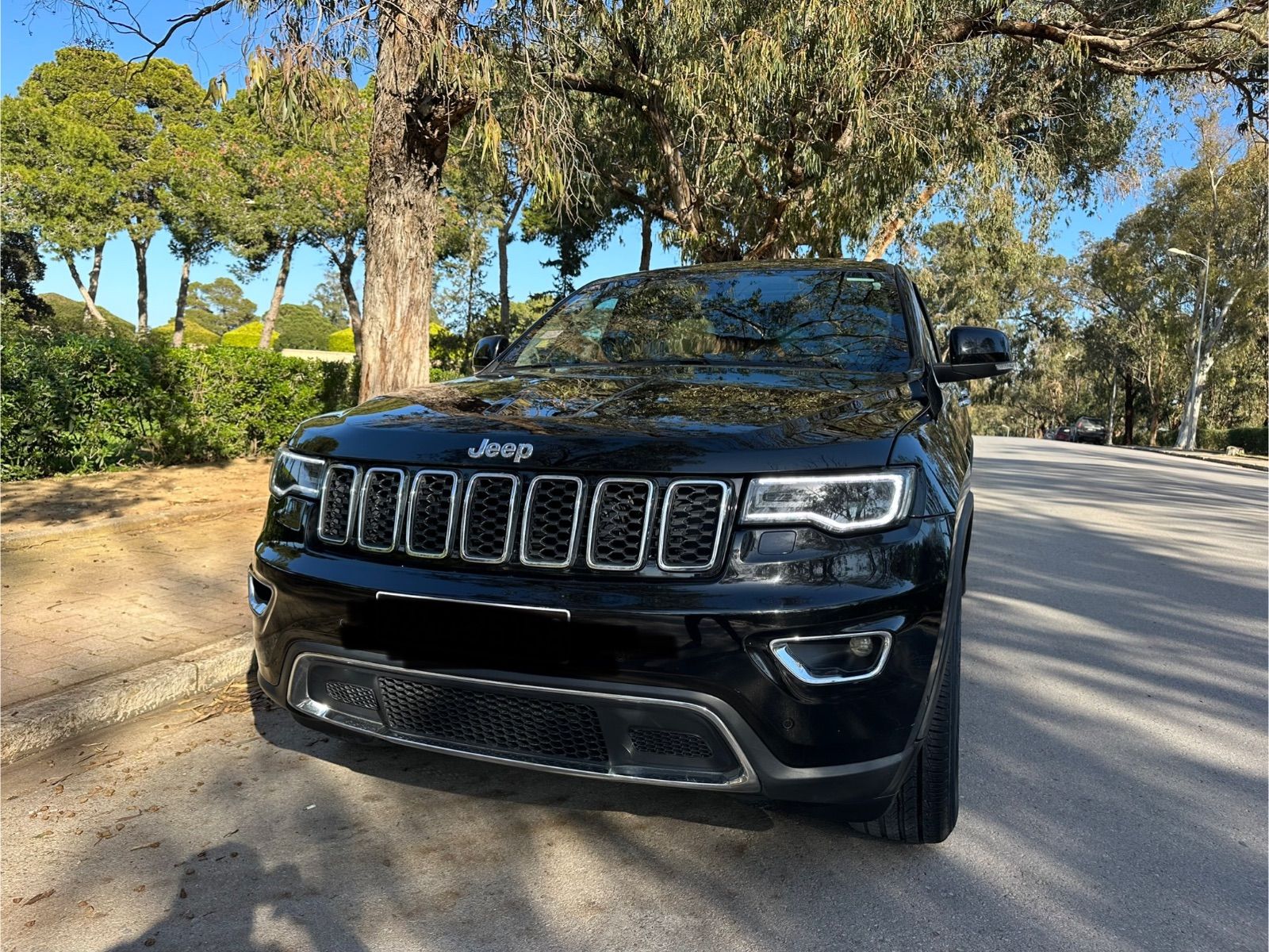 Jeep Grand Cherokee à Tunis - Photo 1