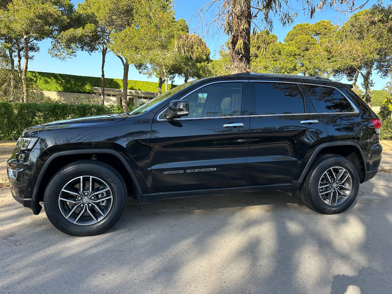 Jeep Grand Cherokee à Tunis - Photo 2