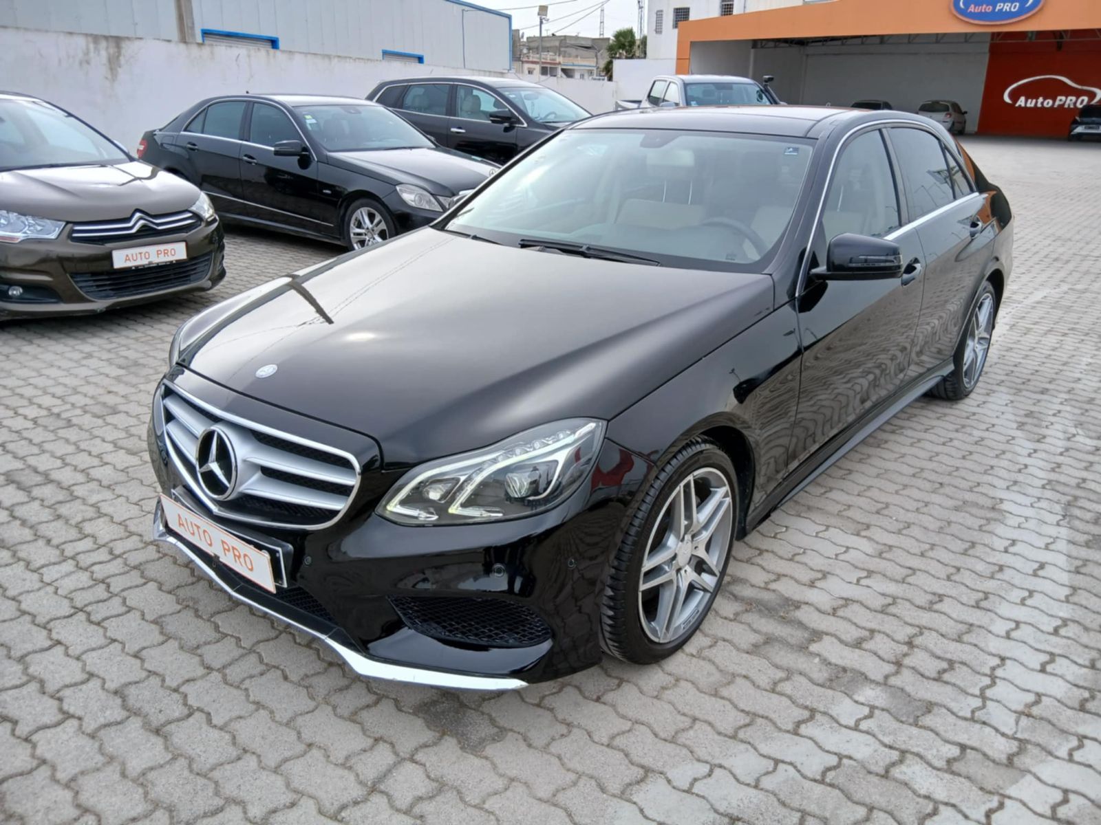 Mercedes-Benz Classe E Exclusive à Ariana - Photo 2
