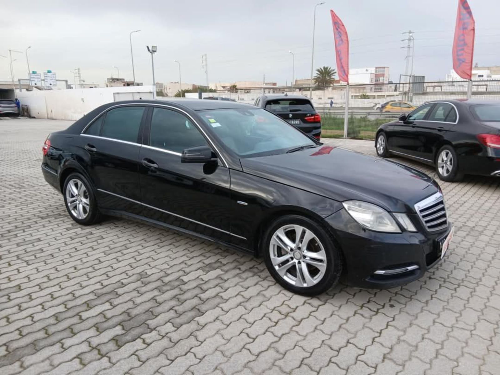 Mercedes-Benz Classe E Elegance à Bizerte - Photo 5