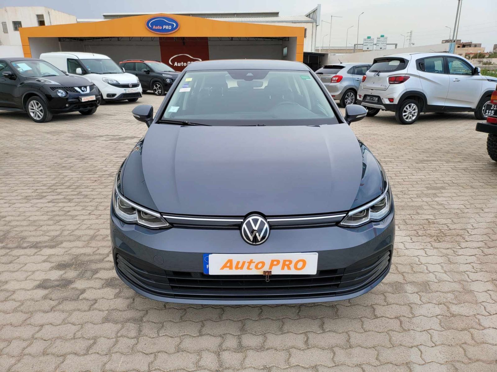 Volkswagen Golf 8 Life à Ben Arous - Photo 1