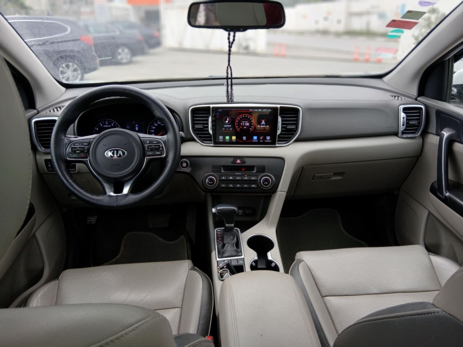 KIA Sportage à Tunis - Photo 7