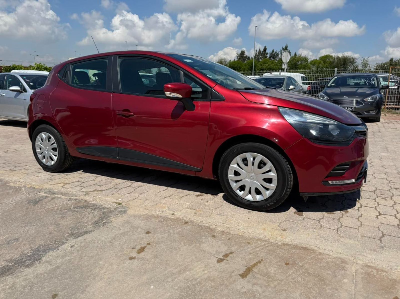 Renault Clio Life Plus à Tunisie - Photo 3