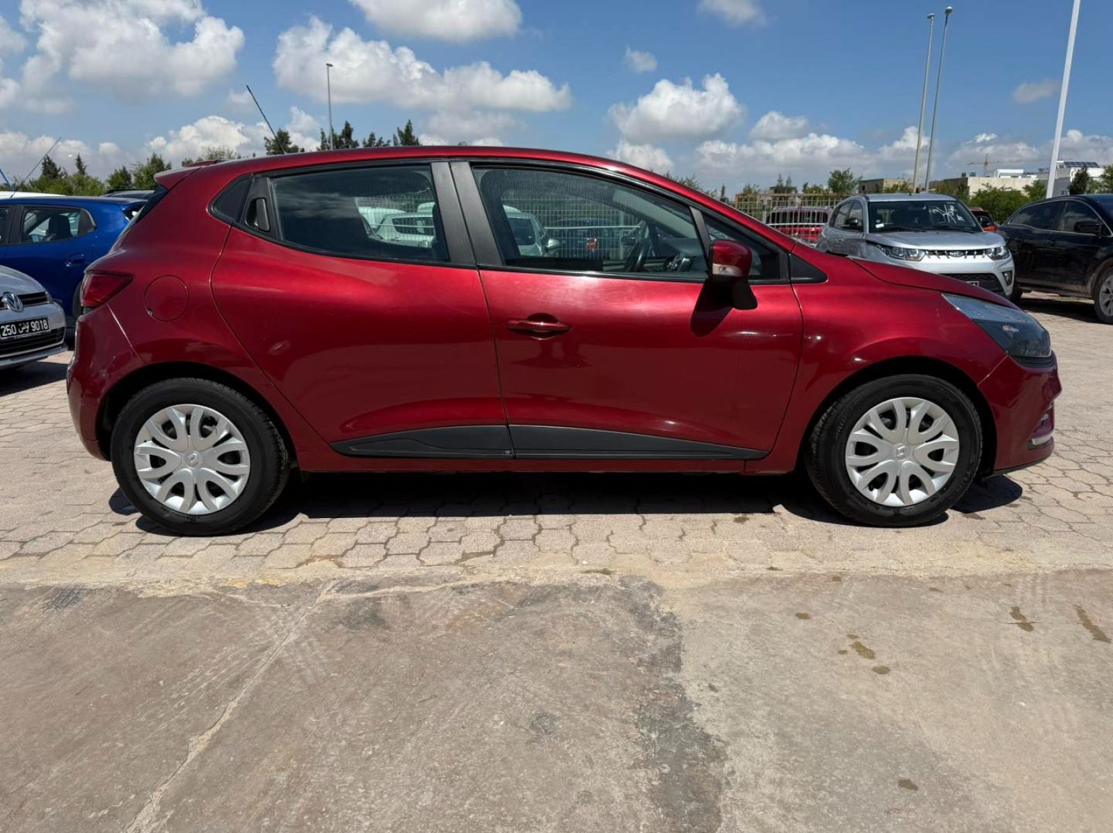 Renault Clio Life Plus à Tunisie - Photo 4
