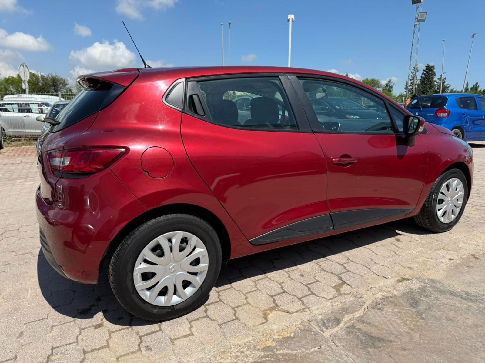 Renault Clio Life Plus à Tunisie - Photo 5